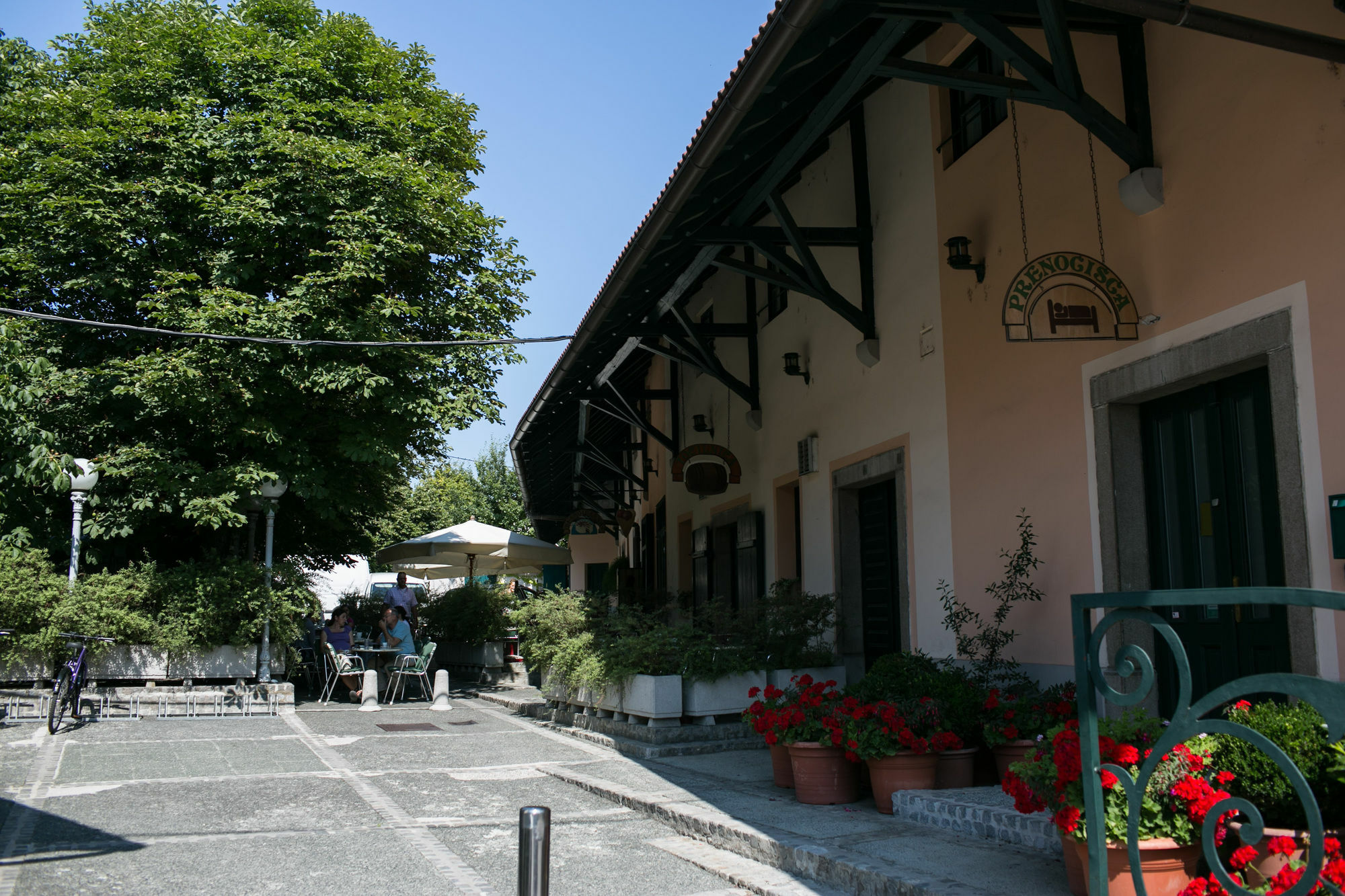 Pri Zabarju Bed & Breakfast Ljubljana Hotel Exterior photo